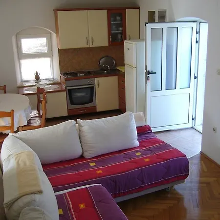 Holiday Feriehus Grohote